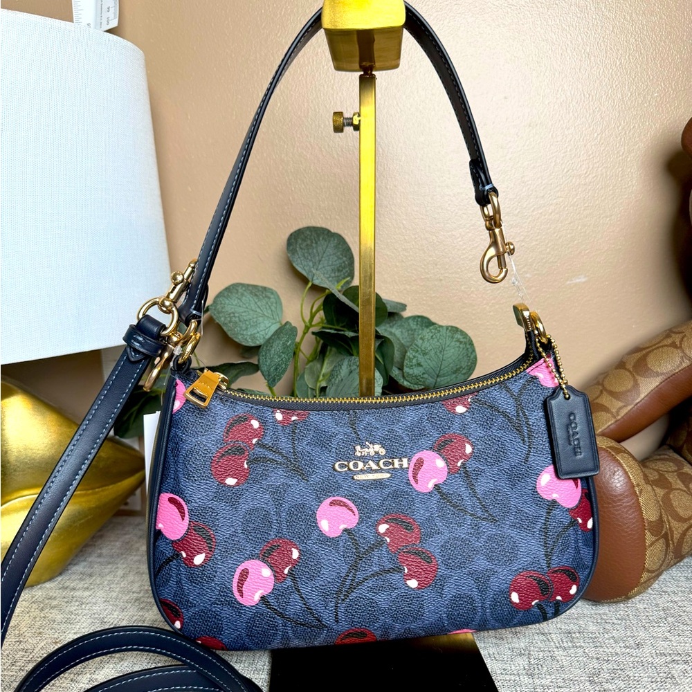 Teri Shoulder Bag In Signature Canvas With Cherry Print